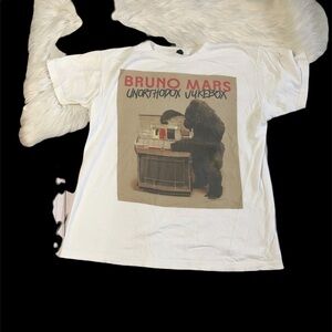 Bruno Mars Concert Tee Size M